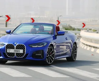 Sprednji pogled najetega avtomobila BMW 420i Cabrio v v Dubaju, ZAE ✓ Avtomobil #5982. ✓ Menjalnik Samodejno TM ✓ Mnenja 1.