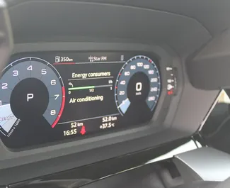 Uthyrning av Audi A3 Sedan. Komfort, Premium bil för uthyrning i Förenade Arabemiraten ✓ Deposition 1500 AED ✓ Försäkringsalternativ: TPL, CDW.