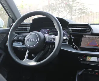 Audi A3 Sedan kiralama. Konfor, Premium Türünde Araç Kiralama BAE'de ✓ Depozito 1500 AED ✓ TPL, CDW sigorta seçenekleri.