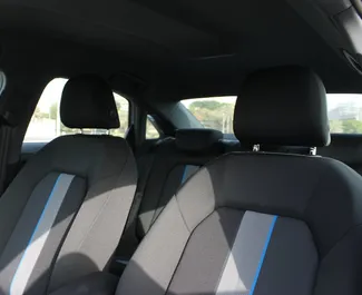 Intérieur de Audi A3 Sedan à louer dans les EAU. Une excellente voiture de 5 places avec une transmission Automatique.