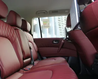 Nissan Patrol 2022 su Visų ratų pavara sistema, prieinamas Dubajuje.