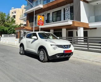 Benzin 1,5L Motor von Nissan Juke 2015 zur Miete in Limassol.
