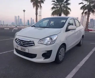 Frontvisning av en leiebil Mitsubishi Attrage i Dubai, De Forente Arabiske Emirater ✓ Bil #6275. ✓ Automatisk TM ✓ 0 anmeldelser.