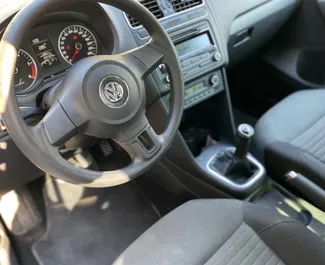 Ενοικίαση αυτοκινήτου Volkswagen Polo 2011 στην Αλβανία, περιλαμβάνει ✓ καύσιμο Ντίζελ και 95 ίππους ➤ Από 19 EUR ανά ημέρα.