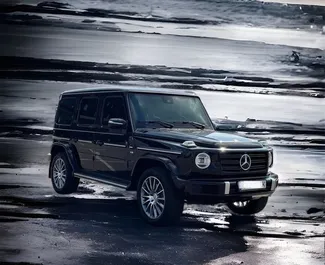 Mercedes-Benz G-Class 대여. 조지아에서에서 대여 가능한 편안함, 프리미엄, SUV 차량 ✓ 1800 GEL의 보증금 ✓ TPL, CDW 보험 옵션.