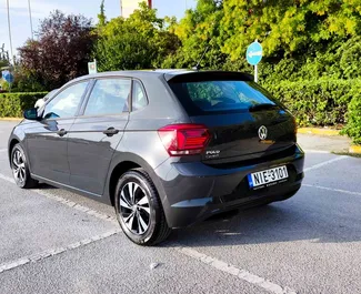 Benzine motor van 1,0L van Volkswagen Polo 2019 te huur in Thessaloniki.