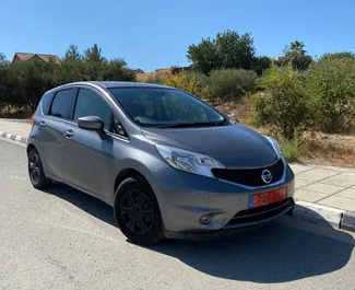 Automašīnas noma Nissan Note #6387 ar Automātiskais pārnesumu kārbu Limasolā, aprīkots ar 1,2L dzinēju ➤ No Elvīra Kiprā.