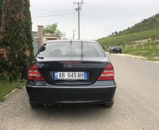 Uthyrning av Mercedes-Benz C180. Komfort, Premium bil för uthyrning i Albanien ✓ Deposition 100 EUR ✓ Försäkringsalternativ: TPL, CDW, SCDW, FDW, Stöld.