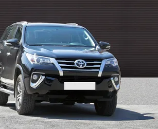 A bérelt Toyota Fortuner előnézete Jerevánban, Örményország ✓ Autó #1177. ✓ Automatikus TM ✓ 0 értékelések.