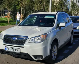 Vista frontal de un Subaru Forester de alquiler en Tiflis, Georgia ✓ Coche n.º 6599. ✓ Automático TM ✓ 0 opiniones.