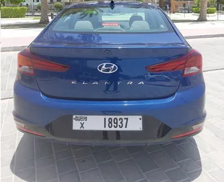 Hyundai Elantra 2022 automobilio nuoma JAE, savybės ✓ Benzinas degalai ir 128 arklio galios ➤ Nuo 78 AED per dieną.
