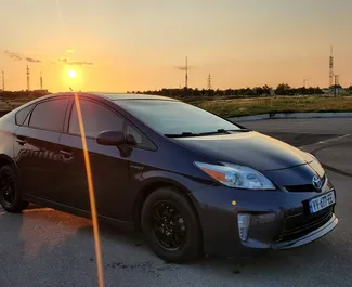 Прокат машины Toyota Prius №6600 (Автомат) в Тбилиси, с двигателем 1,8л. Бензин ➤ Напрямую от Илико в Грузии.