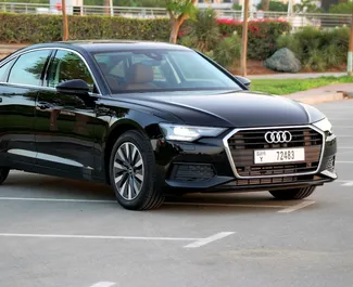 Bensin 2,5L-motoren til Audi A6 2023 for utleie i Dubai.