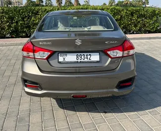 Suzuki Ciaz udlejning. Økonomi, Komfort Bil til udlejning i De Forenede Arabiske Emirater ✓ Depositum på 1500 AED ✓ TPL, SCDW, Passagerer, Tyveri forsikringsmuligheder.