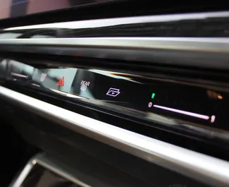 BMW 735i rent. Premium, Luksus auto rentimiseks AÜEs ✓ Tagatisraha 1500 AED ✓ Kindlustuse valikud: TPL, CDW.