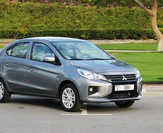 Mitsubishi Attrage vuokraus. Taloudellinen auto vuokrattavana Arabiemiirikunnissa ✓ Vakuusmaksu 1500 AED ✓ Vakuutusvaihtoehdot: TPL, CDW.