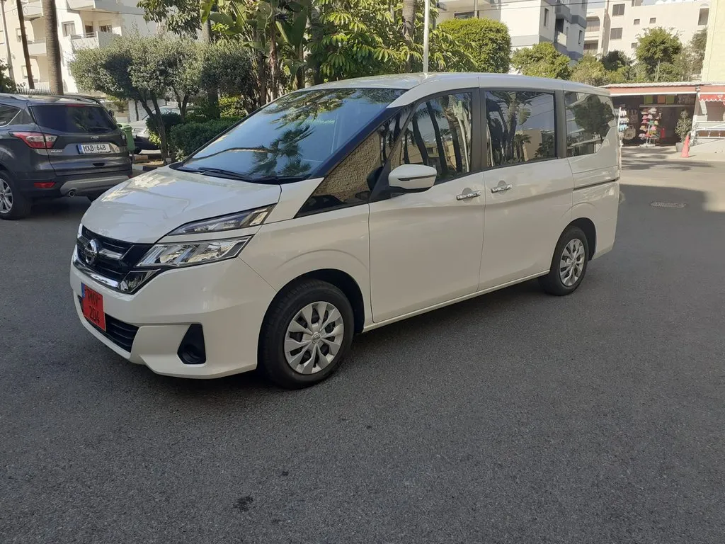 Аренда Nissan Serena #6597 в Лимассоле, Кипр ➤ TakeCars.com