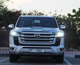 Benzīns 3,5L dzinējs Toyota Land Cruiser 300 2023 nomai Dubaijā.
