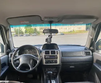 Mitsubishi Pajero Io 2005 для аренды в Кутаиси. Лимит пробега не ограничен.