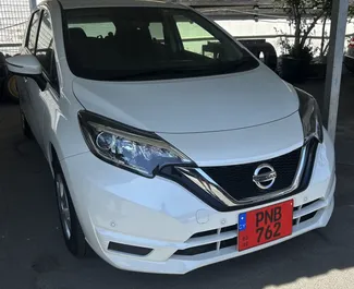 租车 Nissan Note #6694 Automatic 在 在利马索尔，配备 L 发动机 ➤ 来自 阿利克 在塞浦路斯。
