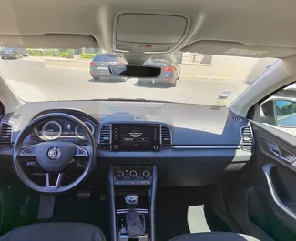 Skoda Karoq 2018 pieejams noma Budvā, ar neierobežots kilometru limitu.