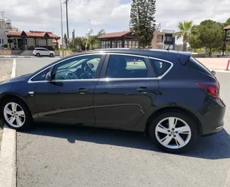 Biluthyrning av Vauxhall Astra 2013 i på Cypern, med funktioner som ✓ Bensin bränsle och 130 hästkrafter ➤ Från 23 EUR per dag.