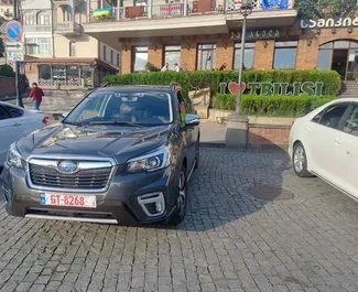 Najem avtomobila Subaru Forester Limited 2020 v v Gruziji, z značilnostmi ✓ gorivo Bencin in 170 konjskih moči ➤ Od 190 GEL na dan.