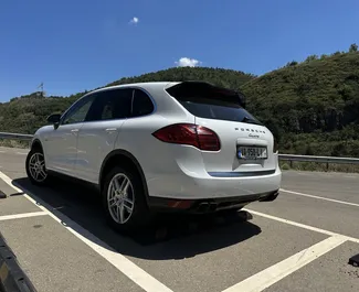 Dízel 3,0L motor a Porsche Cayenne 2013 modellhez bérlésre Tbilisziben.