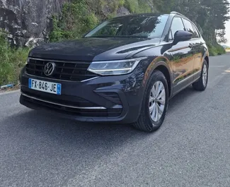 Car Hire Volkswagen Tiguan #7114 Automatic in Rafailovici, equipped with 2.0L engine ➤ From Nikola in Montenegro.