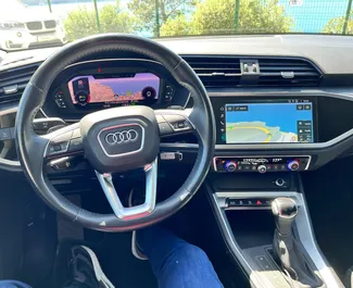 Арендуйте Audi Q3 2021 в Черногории. Топливо: Дизель. Мощность: 150 л.с. ➤ Стоимость от 55 EUR в сутки.