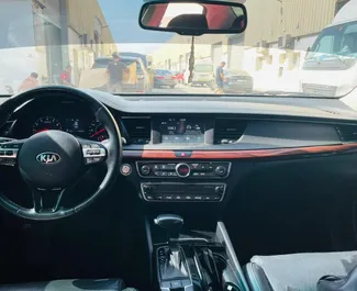 Bensin 2,5L motor i Kia Cadenza 2019 för uthyrning i Dubai.