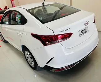Hyundai Accent – автомобиль категории Эконом напрокат в ОАЭ ✓ Депозит 1000 AED ✓ Страхование: ОСАГО, КАСКО.
