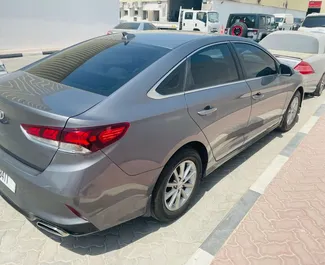 Прокат машины Hyundai Sonata №7112 (Автомат) в Дубае, с двигателем 2,0л. Бензин ➤ Напрямую от Хосе в ОАЭ.