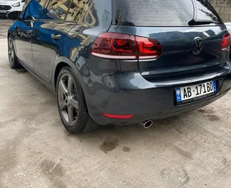 Ενοικίαση Volkswagen Golf 6. Αυτοκίνητο Οικονομική, Άνεση προς ενοικίαση στην Αλβανία ✓ Κατάθεση 200 EUR ✓ Επιλογές ασφάλισης: TPL, CDW, Στο εξωτερικό.