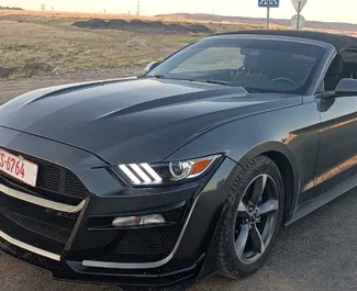 Ενοικίαση αυτοκινήτου Ford Mustang Cabrio 2017 στη Γεωργία, περιλαμβάνει ✓ καύσιμο Βενζίνη και 310 ίππους ➤ Από 418 GEL ανά ημέρα.