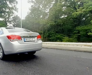 Aluguel de Chevrolet Cruze. Carro Conforto para Alugar na Geórgia ✓ Depósito de 300 GEL ✓ Opções de seguro: FDW, Jovem.