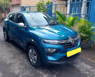 Vista frontal de un Renault KWID de alquiler en el aeropuerto de Mauricio, Mauricio ✓ Coche n.º 7365. ✓ Automático TM ✓ 0 opiniones.