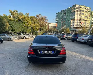 Орендуйте Mercedes-Benz E-Class 2007 в Албанії. Паливо: Дизель. Потужність: 180 к.с. ➤ Вартість від 43 EUR за добу.