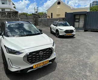 Vista frontal de um aluguel Nissan Magnite no aeroporto da Maurícia, Maurícia ✓ Carro #7387. ✓ Transmissão Automático TM ✓ 0 avaliações.