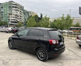 Прокат машини Volkswagen Golf+ #7339 (Автомат) в Тирані, з двигуном 1,9л. Дизель ➤ Безпосередньо від Скерді в Албанії.