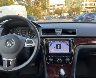 Volkswagen Passat location. Confort, Premium Voiture à louer en Albanie ✓ Sans dépôt ✓ RC, CDW, Frontière options d'assurance.