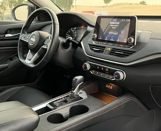 Nissan Altima 2021 with Front drive system, available in Dubai.