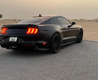 Utleie av Ford Mustang GT. Premium, Luksus bil til leie i De Forente Arabiske Emirater ✓ Depositum på 1500 AED ✓ Forsikringsalternativer: TPL.