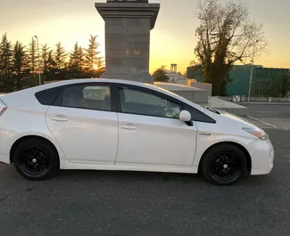 Car Hire Toyota Prius #7740 Automatic in Kutaisi, equipped with 1.8L engine ➤ From Dima in Georgia.