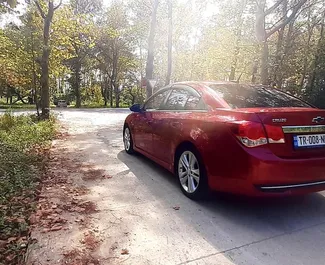 Chevrolet Cruze 대여. 조지아에서에서 대여 가능한 편안함 차량 ✓ 300 GEL의 보증금 ✓ FDW, Young 보험 옵션.