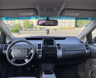 Interior of Toyota Prius for hire in Georgia. A Great 5-seater car with a Automatic transmission.