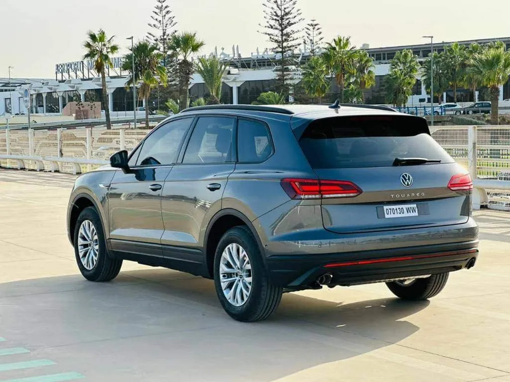 Аренда Volkswagen Touareg #7778 в аэропорту Касабланки, Марокко ➤  TakeCars.com