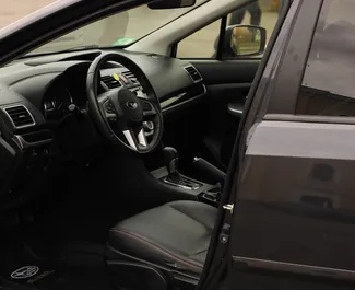 Subaru Crosstrek 2014 διαθέσιμο για ενοικίαση στην Τιφλίδα, με όριο χιλιομέτρων απεριόριστο.