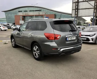 Nissan Pathfinder rent. Mugavus, Premium, Maastur, Crossover auto rentimiseks Gruusias ✓ Ilma deposiidita ✓ Kindlustuse valikud: TPL, CDW.