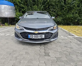 Utleie av Chevrolet Cruze. Komfort bil til leie i Georgia ✓ Depositum på 260 GEL ✓ Forsikringsalternativer: TPL, CDW, SCDW, FDW, Passasjerer, Tyveri.